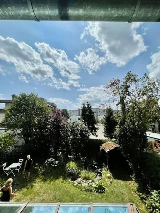 Grosszugiges Apartement Mit Balkon, Kuche, Wlan Germering Allemagne